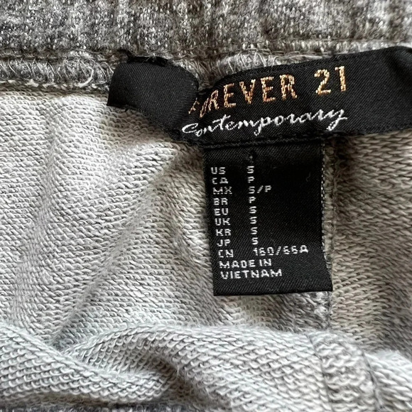 Forever21 contemporary joggers - Picture 3 of 6